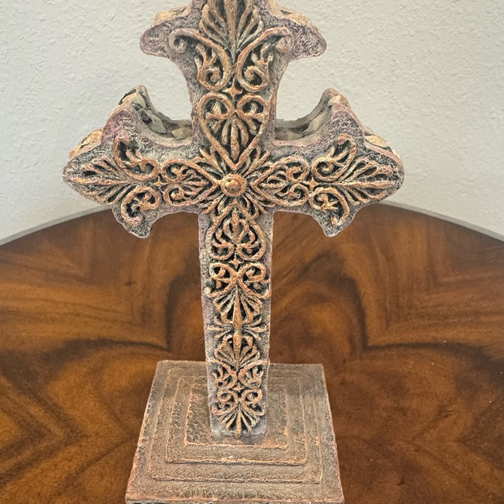 Distressed Ornate Decorative 8”  Cross Home Accent - Picture 4 of 10